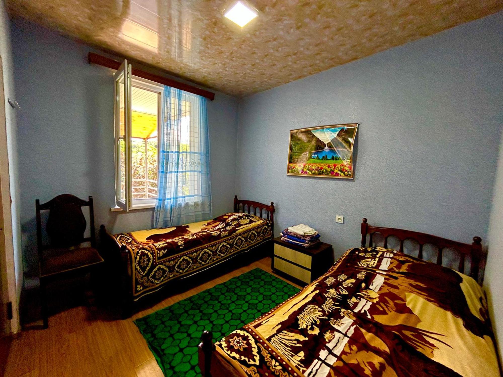 Vaso'S Guesthouse Katskhi エクステリア 写真